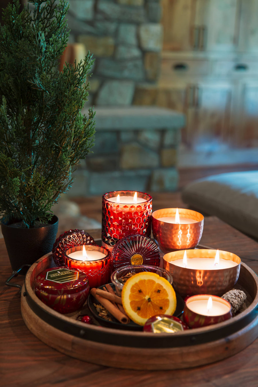 Holiday Spiced Toddy 8oz Petite Shimmer Candle   (Cranberry red)